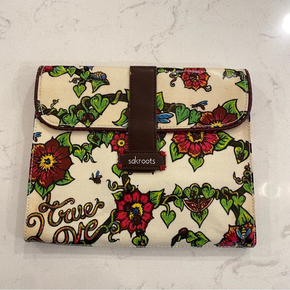 Sakroots iPad / kindle / tablet folio